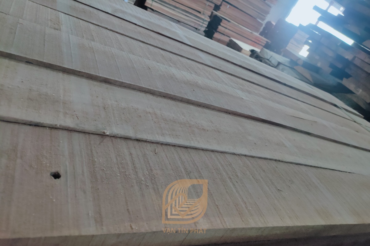 Gỗ Teak dày 30 mm